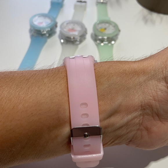 Kids Flash Luminous Quartz Wristwatches - Picture 8 of 11